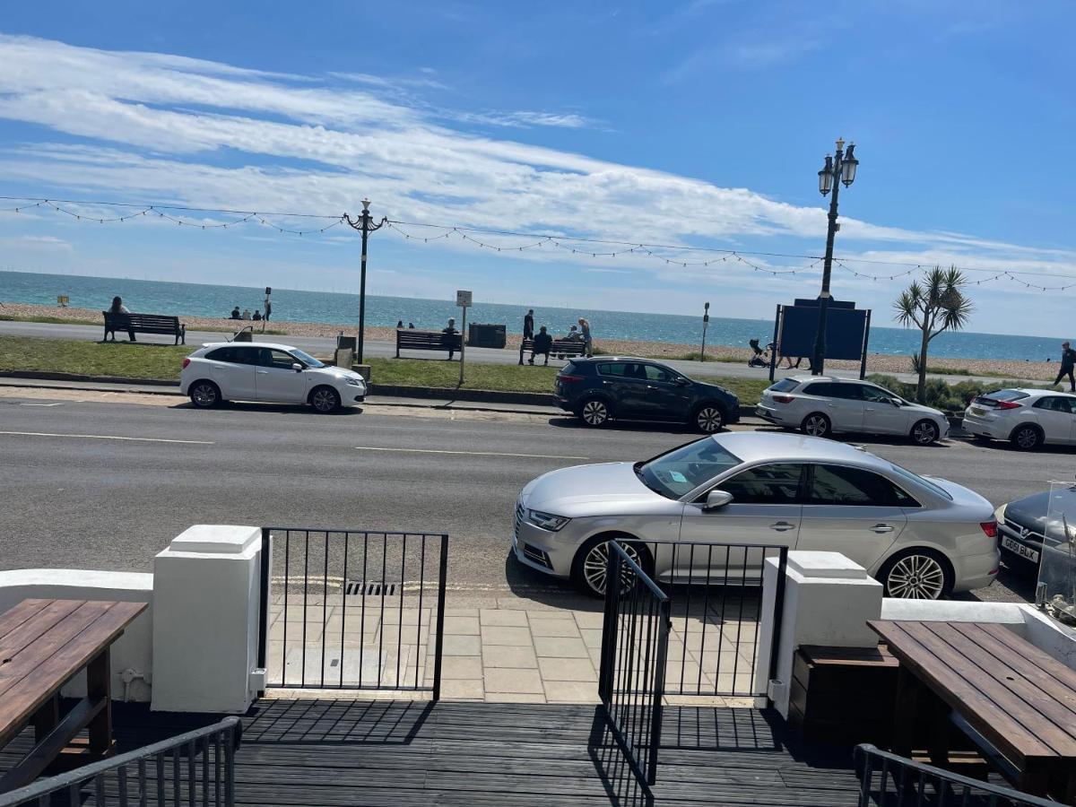 Seaview Flat With Balcony, Spacious 2 Bedroom Вётинг Экстерьер фото
