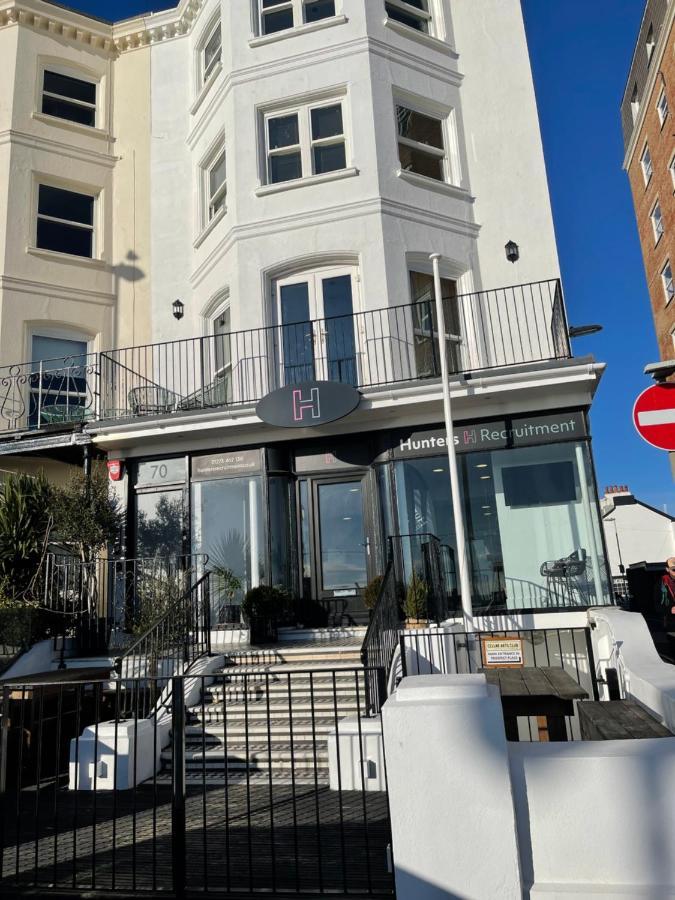 Seaview Flat With Balcony, Spacious 2 Bedroom Вётинг Экстерьер фото